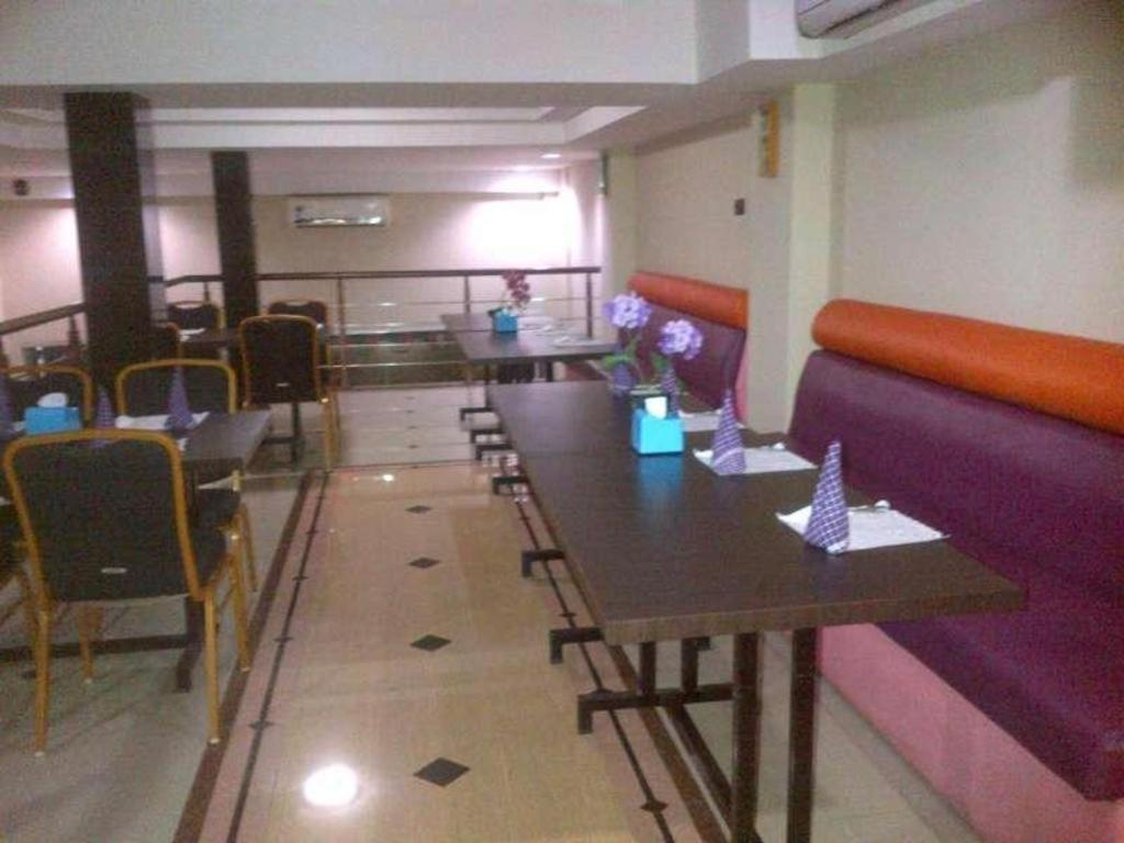 נקסר Erin Int Hotel מראה חיצוני תמונה