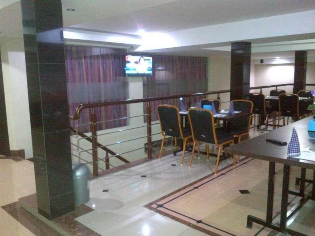 נקסר Erin Int Hotel מראה חיצוני תמונה